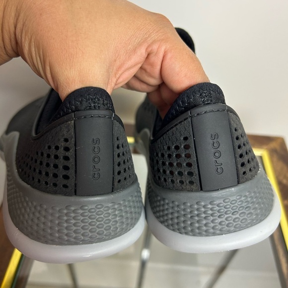 Crocs Literide 360 Pacer Men's Sneakers Black Gray Size 11 Outdoor Slip on - Picture 8 of 12